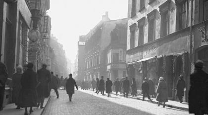 Aleksandrs Čaks izstādē “Ielu maldos” 